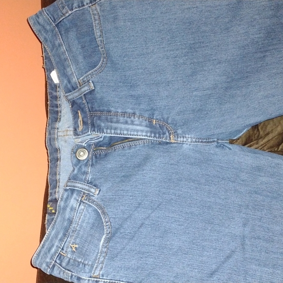 Aura Wrangler boot cut jeans - Picture 2 of 7